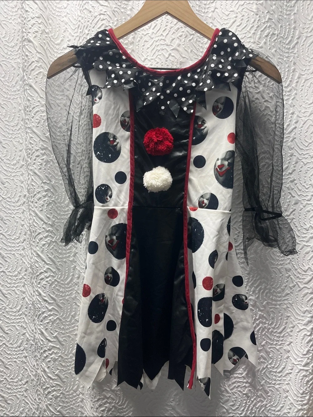 Spirit Halloween Creepy Clown Girl Costume – Child Size Medium 8-10 Complete Set